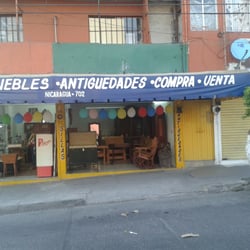 Bazar de Muebles - Fachada del lugar