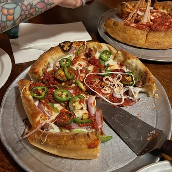 Rocco's Little Chicago - 9" Deep Dish Great Chicago Fire Pizza - Pizza Near Me - Tucson, Arizona