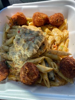 PEEWEE'S CRABCAKES by null