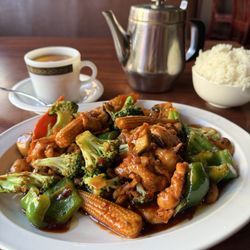 Sesame Garden - Hunan Chicken