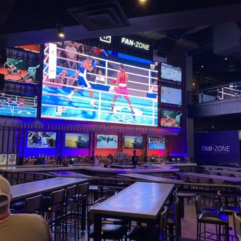 Live - Lots of screens - Venues & Event Spaces Near Me - Atlanta, Georgia Live - Lots of screens - Venues & Event Spaces Near Me - Atlanta, Georgia