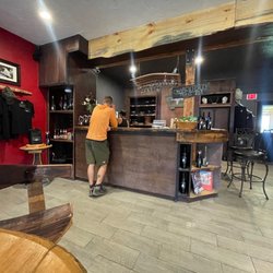 White Raven Winery