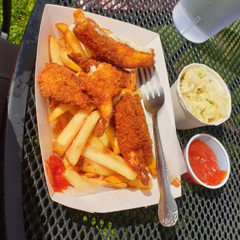 Brigham Fish Market - I had butterfly shrimp and chips. Also have a small piece of Halibut that my spouse got - Seafood Markets Near Me - Cascade Locks, Oregon