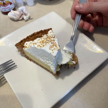 Cindy's Eagle Rock Restaurant - Breakfast & Brunch Near Me - Los Angeles, California
