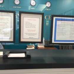 Foreign Exchange Center - No credit cards accepted