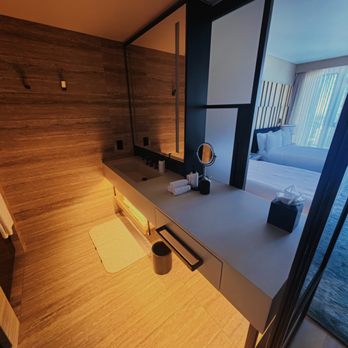 Conrad Los Angeles - Hotels Near Me - Los Angeles, California