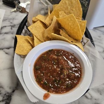 Que Pasa Taqueria - Chips and salsa - New Mexican Cuisine Near Me - Royal Oak, Michigan