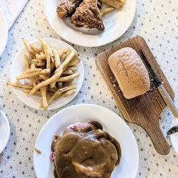 Blue Gate Restaurant & Bakery