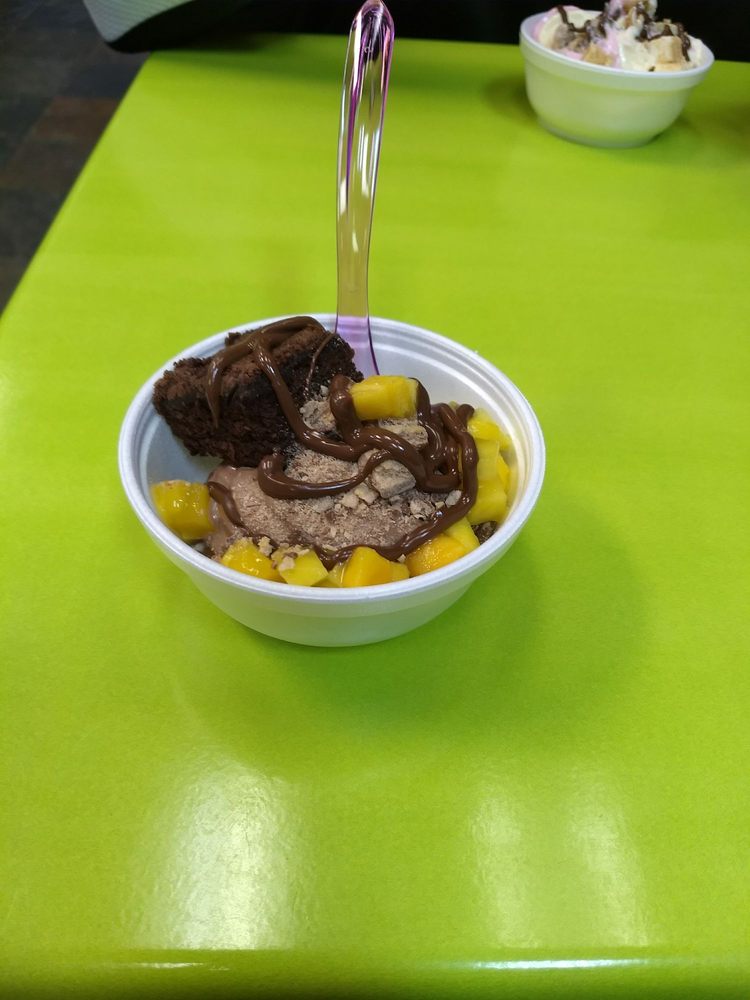 THE SKINNY DIP FROZEN YOGURT BAR 57 Photos & 33 Reviews Ice Cream