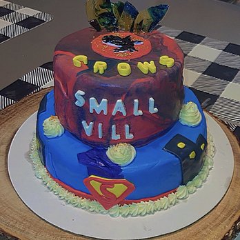 Cakes by Lin - Smallville Cake - Desserts Near Me