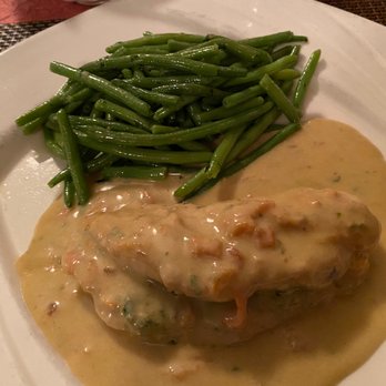 Mon Reve - Poulet au pesto.  Choice of side. - French Near Me - Ridgecrest, California