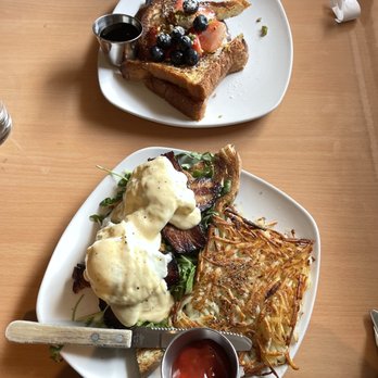 Live Oak Cafe - Eggs Benedict and french toast - Breakfast & Brunch Near Me - Santa Barbara, California Live Oak Cafe - Eggs Benedict and french toast - Breakfast & Brunch Near Me - Santa Barbara, California
