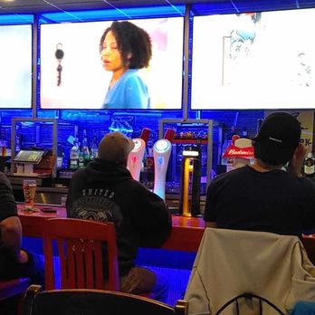 St. Louis Bar & Grill - Sports Bars Near Me - Barrie, Ontario St. Louis Bar & Grill - Sports Bars Near Me - Barrie, Ontario