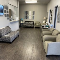 Advanced Dermatology & Skin Cancer Center - Waiting room