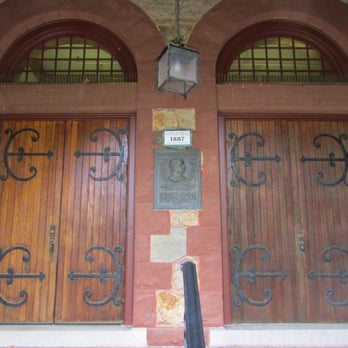 Gale Free Library - Great doors - Libraries Near Me - Holden, Massachusetts
