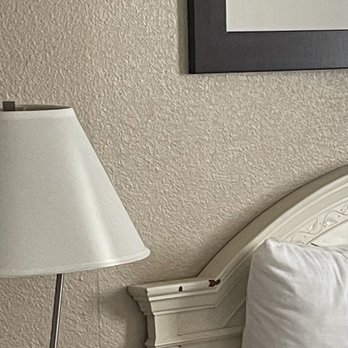 Emerald Beach Hotel - Chipping paint - Hotels Near Me - Corpus Christi, Texas