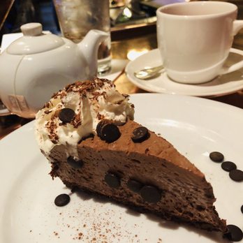 Lindey's - Chocolate Torte - New American Near Me - Columbus, Ohio
