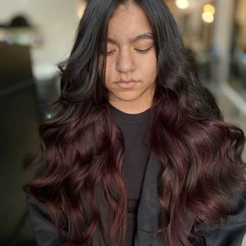 Divine Salon - Hair Salons Near Me - Rockford, Illinois
