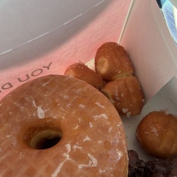 Donut Palace - Donuts Near Me - Portland, Oregon Donut Palace - Donuts Near Me - Portland, Oregon