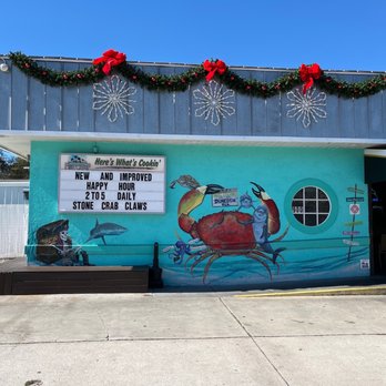 Hog Island Fish Camp - Outside1/11/22 - Seafood Near Me - Dunedin, Florida