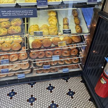Noah's NY Bagels - Bagels - Bagels Near Me - Valencia, California Noah's NY Bagels - Bagels - Bagels Near Me - Valencia, California