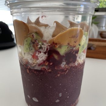 bb Acai Juice Store - Black Belt Bowl - Juice Bars & Smoothies Near Me - Ventura, California