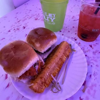 Hijinx Hotel - Eatertainment Near Me - Irvine, California Hijinx Hotel - Eatertainment Near Me - Irvine, California