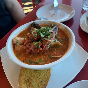 Red’s at The Skyroom - Seafood Stew 3.4557744 stars! - New American Near Me - Lakeport, California Red’s at The Skyroom - Seafood Stew 3.4557744 stars! - New American Near Me - Lakeport, California