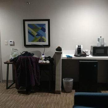 Holiday Inn Express - Hotels Near Me - Camarillo, California Holiday Inn Express - Hotels Near Me - Camarillo, California