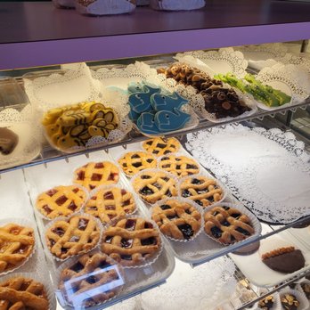 Aby's Bakery - Bakeries Near Me - West Hartford, Connecticut