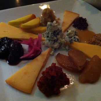 Shorebreak Lodge - Cheese board appetizer - New American Near Me - Rehoboth Beach, Delaware Shorebreak Lodge - Cheese board appetizer - New American Near Me - Rehoboth Beach, Delaware