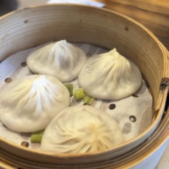 Dumpling Home - 4pc Beef Xiao Long Bao ($10.95) - Dim Sum Near Me - San Francisco, California Dumpling Home - 4pc Beef Xiao Long Bao ($10.95) - Dim Sum Near Me - San Francisco, California