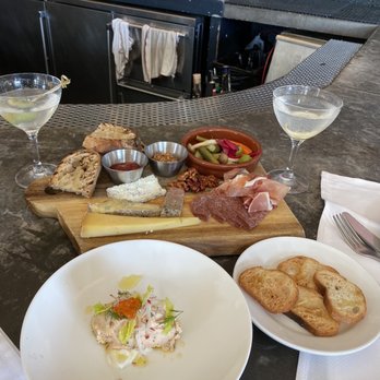 Knox Bistro - Assiette de Charcuterie et Fromage And Fish dip - Breakfast & Brunch Near Me - Dallas, Texas