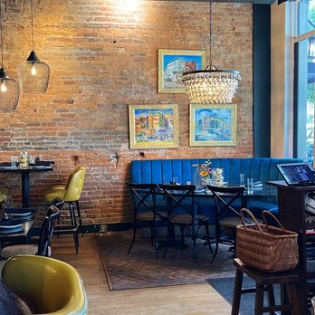 Pineapple Ink Tavern - Seats - Beer Bar Near Me - Augusta, Georgia Pineapple Ink Tavern - Seats - Beer Bar Near Me - Augusta, Georgia
