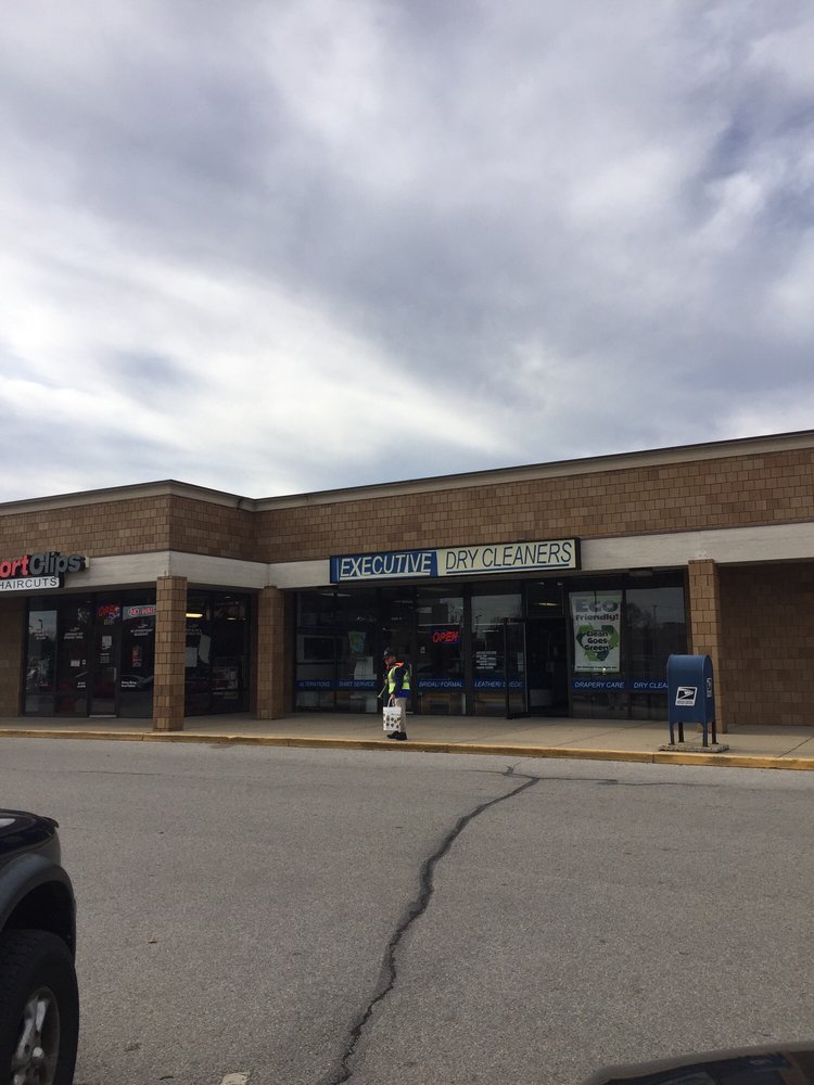 EXECUTIVE DRY CLEANERS Updated August 2024 13 Reviews 1048