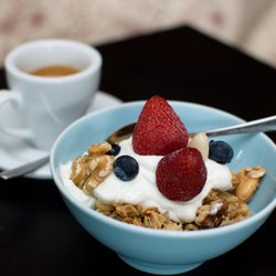 LEO - Hausgemachtes knuspriges Müsli