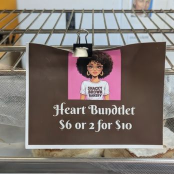 Snacky Brown - Bundtlets - Desserts Near Me Snacky Brown - Bundtlets - Desserts Near Me