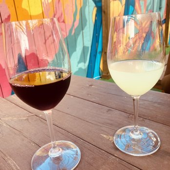 WANDERLUST WINE COMPANY - DOWNTOWN - Updated April 2025 - 225 Photos