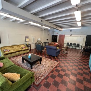 Watershed - Modest sized meeting space available for rent by the hour or by the day. - Churches Near Me - Charlotte, North Carolina Watershed - Modest sized meeting space available for rent by the hour or by the day. - Churches Near Me - Charlotte, North Carolina