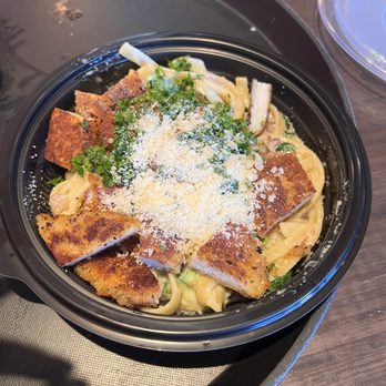 Noodles and Company - Crispy Chicken Bacon Alfredo - Noodles Near Me - Vancouver, Washington Noodles and Company - Crispy Chicken Bacon Alfredo - Noodles Near Me - Vancouver, Washington