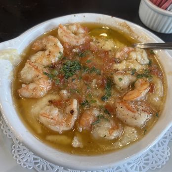 St Augustine Fish Camp - Shrimp and Grits - Seafood Near Me - St Augustine, Florida