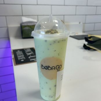 Boba Go  - Pistachio Smoothie - Bubble Tea Near Me - Northridge, California