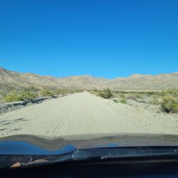 Long Canyon Trailhead - Well-maintained dirt road takes you to the trailhead