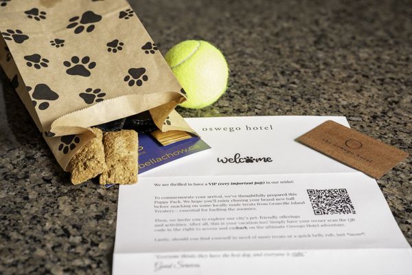 Oswego Hotel by null