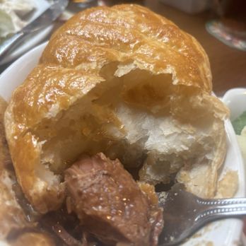 Duffy's Pub - Guinness beef pie - Pubs Near Me - Malahide, D Duffy's Pub - Guinness beef pie - Pubs Near Me - Malahide, D