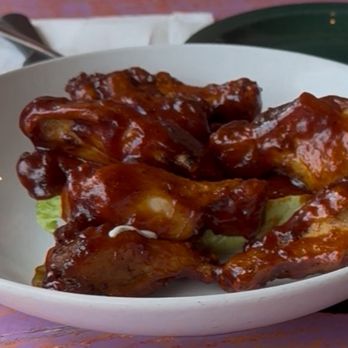 Shaggy's Gulfport Beach - Yummy sweet tangy barbecue chicken wings - Bars Near Me - Gulfport, Mississippi