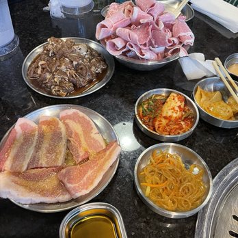 Mr Kimchi - Randhurst - Korean Near Me - Mount Prospect, Illinois