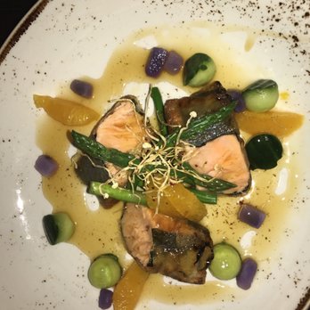 Buddha-Bar - Salmon - Lounges Near Me - Paris, 75