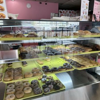 Mr Goods Donuts Shop - Donuts Near Me - Pasadena, California