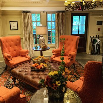 Old Edwards Inn and Spa - Beautiful seating area in Madison's restaurant. - Hotels Near Me - Highlands, North Carolina Old Edwards Inn and Spa - Beautiful seating area in Madison's restaurant. - Hotels Near Me - Highlands, North Carolina